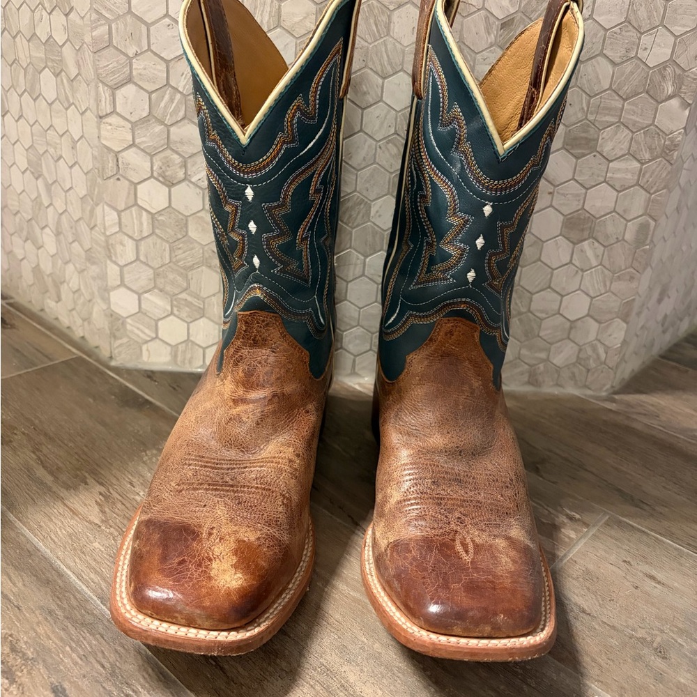 Men's Western Boots in Brown and Teal